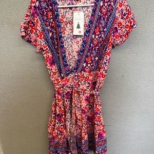 Zesica NWT size medium floral wrap dress